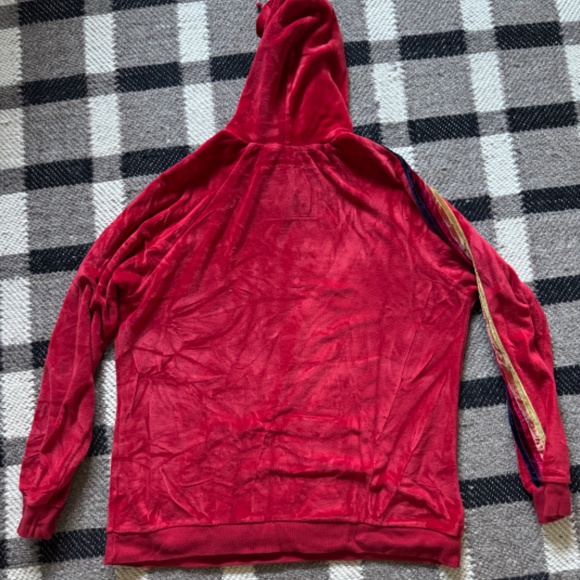 AVIATOR NATION VELVET RELAXED PULLOVER HOODIE - RED - Picture 4 of 6